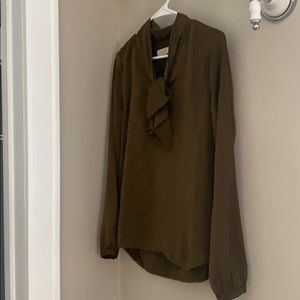 Bow tie neck long sleeve top